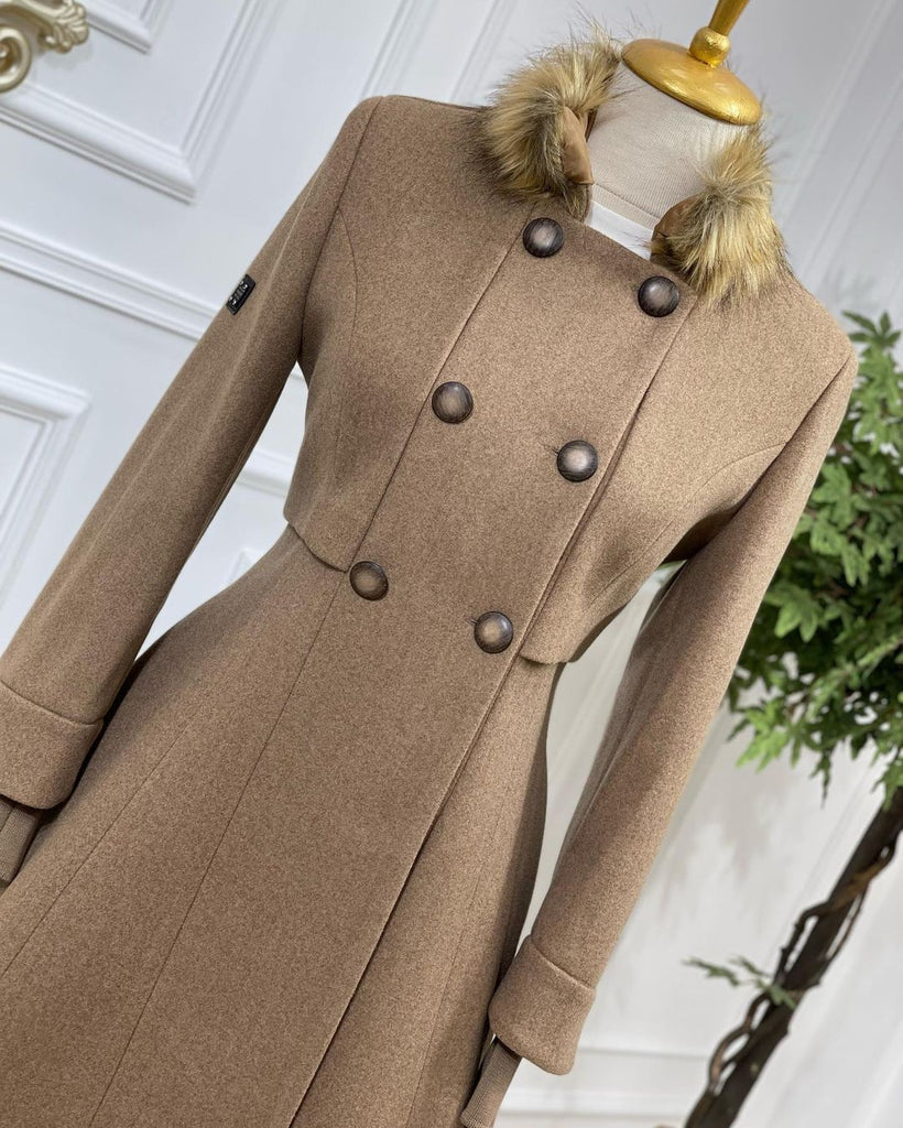 Elegant Coat - Fur - Long